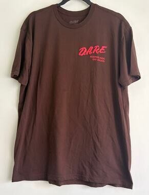 DARE T Shirt XL Brown Pink Daren the Lion Graphic Keeping Kids Off Drugs Tee